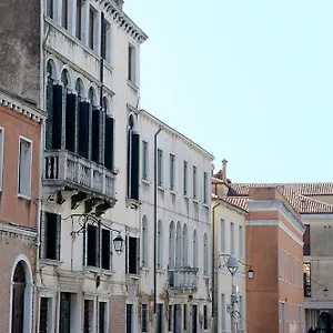 Guest house Canal Riva De Biasio